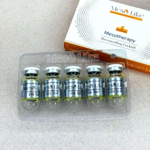 کوکتل زیر چشم مزولایک اصلی Mesolike 7 وکتل زیر چشم مزولایک اصلی محصولی تخصصی از برند مزولایک اسپانیا است که برای کاهش تیرگی، گودی و خطوط ظریف اطراف چشم طراحی شده است. این کوکتل با ترکیبی از هیالورونیک اسید، ویتامینها، پپتیدها و عصارههای گیاهی، به آبرسانی عمیق پوست اطراف چشم کمک کرده و موجب افزایش شادابی و طراوت این ناحیه میشود